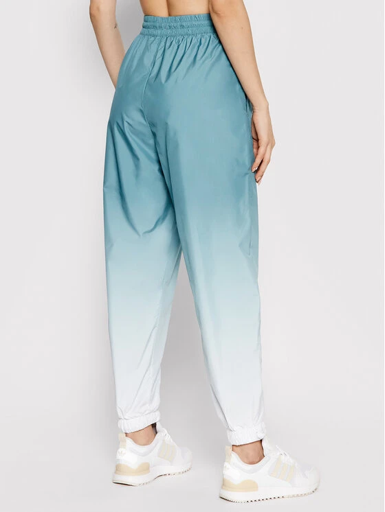 ADIDAS Jogginghose Adicolor 3D Trefoil GN2850 Grün Loose Fit 5 ADIDAS Jogginghose Adicolor 3D Trefoil GN2850 Grün Loose Fit – Bild 3