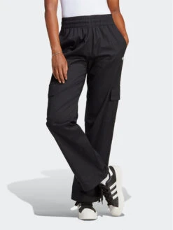 ADIDAS Jogginghose Wide Cargo Trousers IJ8183 Schwarz Regular Fit