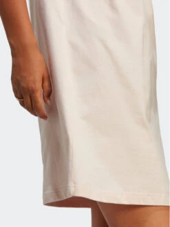 ADIDAS Kleid Für Den Alltag Essentials 3-Stripes Single Jersey Boyfriend Tee Dress IC1462 Beige Loose Fit -Angebote Modig Welt Store adidas kleid fur den alltag essentials 3 stripes single jersey boyfriend tee dress ic1462 beige loose fit 4