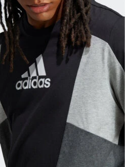 ADIDAS T-Shirt Essentials Colourblock T-Shirt IC3681 Schwarz Regular Fit -Angebote Modig Welt Store adidas t shirt essentials colourblock t shirt ic3681 schwarz regular fit 5