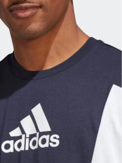 ADIDAS T-Shirt Essentials Colourblock T-Shirt IC3684 Blau Regular Fit -Angebote Modig Welt Store adidas t shirt essentials colourblock t shirt ic3684 blau regular fit 5