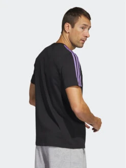 ADIDAS T-Shirt Sport Optimist 3-Stripes Sportswear Graphic T-Shirt (Short Sleeve) IC7792 Schwarz Regular Fit -Angebote Modig Welt Store adidas t shirt sport optimist 3 stripes sportswear graphic t shirt short sleeve ic7792 schwarz regular fit 2