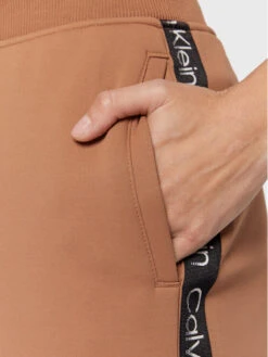 Calvin Klein Performance Jogginghose 00GWF2P601 Braun Regular Fit -Angebote Modig Welt Store calvin klein performance jogginghose 00gwf2p601 braun regular fit 3