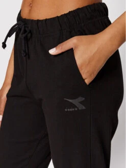 Diadora Jogginghose L.Cuff Core 102.178195 Schwarz Regular Fit -Angebote Modig Welt Store diadora jogginghose l cuff core 102 178195 schwarz regular fit 3