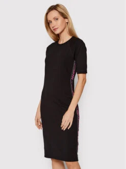 Kleid Für Den Alltag DP1D4481 Schwarz Regular Fit
