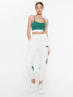 Ellesse Jogginghose Joinne SGR17956 Écru Regular Fit -Angebote Modig Welt Store ellesse jogginghose joinne sgr17956 ecru regular fit 1
