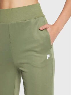 Fila Jogginghose Cagli FAW0217 Grün Regular Fit -Angebote Modig Welt Store fila jogginghose cagli faw0217 grun regular fit 3