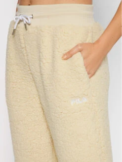 Fila Jogginghose Yule 688949 Beige Regular Fit 9 Fila Jogginghose Yule 688949 Beige Regular Fit -Angebote Modig Welt Store fila jogginghose yule 688949 beige regular fit 3