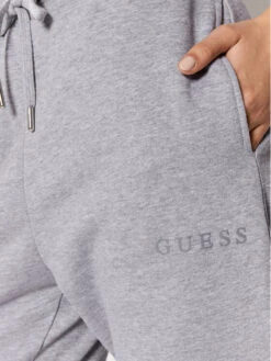 Guess Jogginghose Alene O1GA04 K68M1 Grau Regular Fit -Angebote Modig Welt Store guess jogginghose alene o1ga04 k68m1 grau regular fit 3