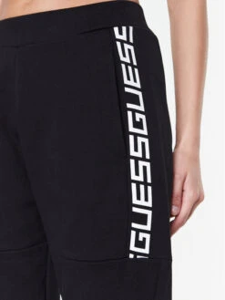 Guess Jogginghose Evelina V3RB10 K68I3 Schwarz Regular Fit -Angebote Modig Welt Store guess jogginghose evelina v3rb10 k68i3 schwarz regular fit 3