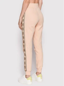 Guess Jogginghose V2YB15 KA3P1 Rosa Regular Fit -Angebote Modig Welt Store guess jogginghose v2yb15 ka3p1 rosa regular fit 2