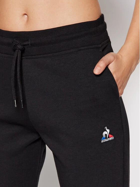 Le Coq Sportif Jogginghose 2210517 Schwarz Regular Fit 6 Le Coq Sportif Jogginghose 2210517 Schwarz Regular Fit – Bild 4