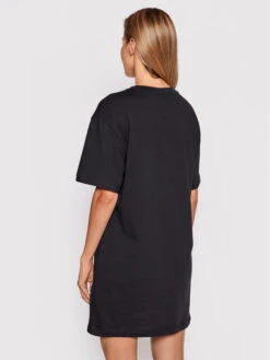 Nike Kleid Für Den Alltag Sportswear Essential DM3278 Schwarz Loose Fit -Angebote Modig Welt Store nike kleid fur den alltag sportswear essential dm3278 schwarz loose fit 2