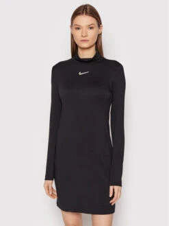 Nike Kleid Für Den Alltag Swoosh DC5306 Schwarz Slim Fit
