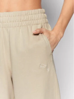 Puma Jogginghose Her High-Waist 847096 Beige Regular Fit -Angebote Modig Welt Store puma jogginghose her high waist 847096 beige regular fit 3