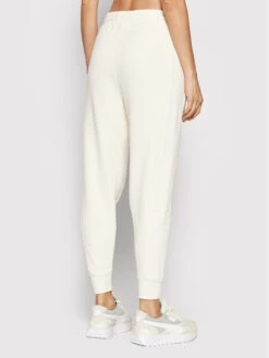 Puma Jogginghose Infuse 533423 Weiß Relaxed Fit -Angebote Modig Welt Store puma jogginghose infuse 533423 weiss relaxed fit 2