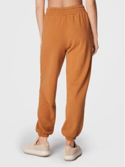 Puma Jogginghose Infuse 535644 Beige Loose Fit -Angebote Modig Welt Store puma jogginghose infuse 535644 beige loose fit 2