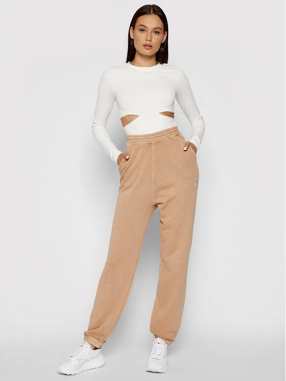 Reebok Jogginghose Classics Natural Dye H09016 Braun Oversize 4 Reebok Jogginghose Classics Natural Dye H09016 Braun Oversize – Bild 2