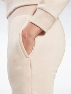 Reebok Jogginghose Fleece IC3502 Beige Slim Fit -Angebote Modig Welt Store reebok jogginghose fleece ic3502 beige slim fit 3