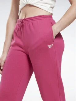 Reebok Jogginghose Identity H54768 Rosa Regular Fit -Angebote Modig Welt Store reebok jogginghose identity h54768 rosa regular fit 4