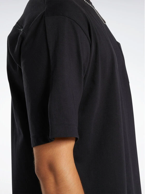 Reebok T-Shirt Basketball Heavyweight Pocket HU2012 Schwarz Oversize 8 Reebok T-Shirt Basketball Heavyweight Pocket HU2012 Schwarz Oversize – Bild 6