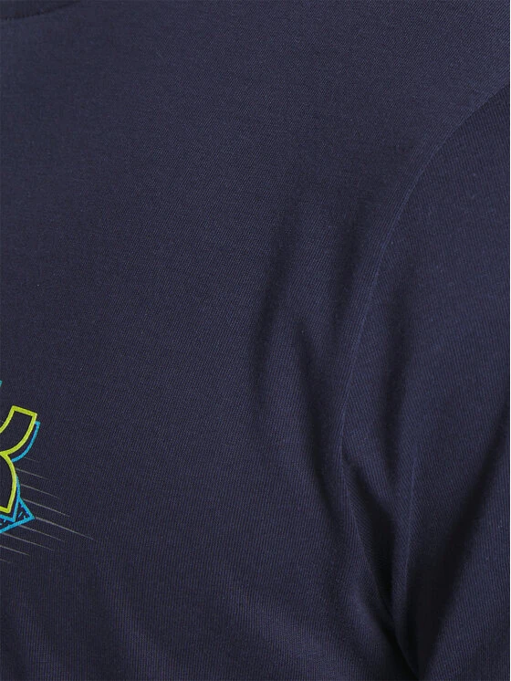 Reebok T-Shirt Graphic Series HS4886 Dunkelblau Regular Fit 7 Reebok T-Shirt Graphic Series HS4886 Dunkelblau Regular Fit – Bild 5