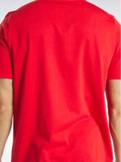 T-Shirt Reebok Graphic Series T-Shirt HS4883 Rot Regular Fit -Angebote Modig Welt Store reebok t shirt reebok graphic series t shirt hs4883 rot regular fit 5