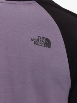 The North Face T-Shirt Raglan Easy NF0A37FV Violett Regular Fit -Angebote Modig Welt Store the north face t shirt raglan easy nf0a37fv violett regular fit 4
