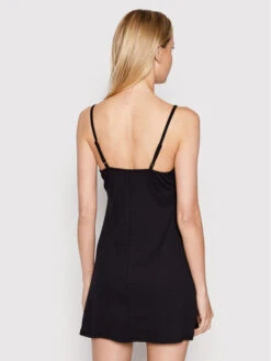 Vans Kleid Für Den Alltag Jessie VN0A5LME Schwarz Regular Fit -Angebote Modig Welt Store vans kleid fur den alltag jessie vn0a5lme schwarz regular fit 2